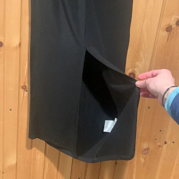 REFORMATION Rylan maxi skirt with slit - Picture 3 of 7